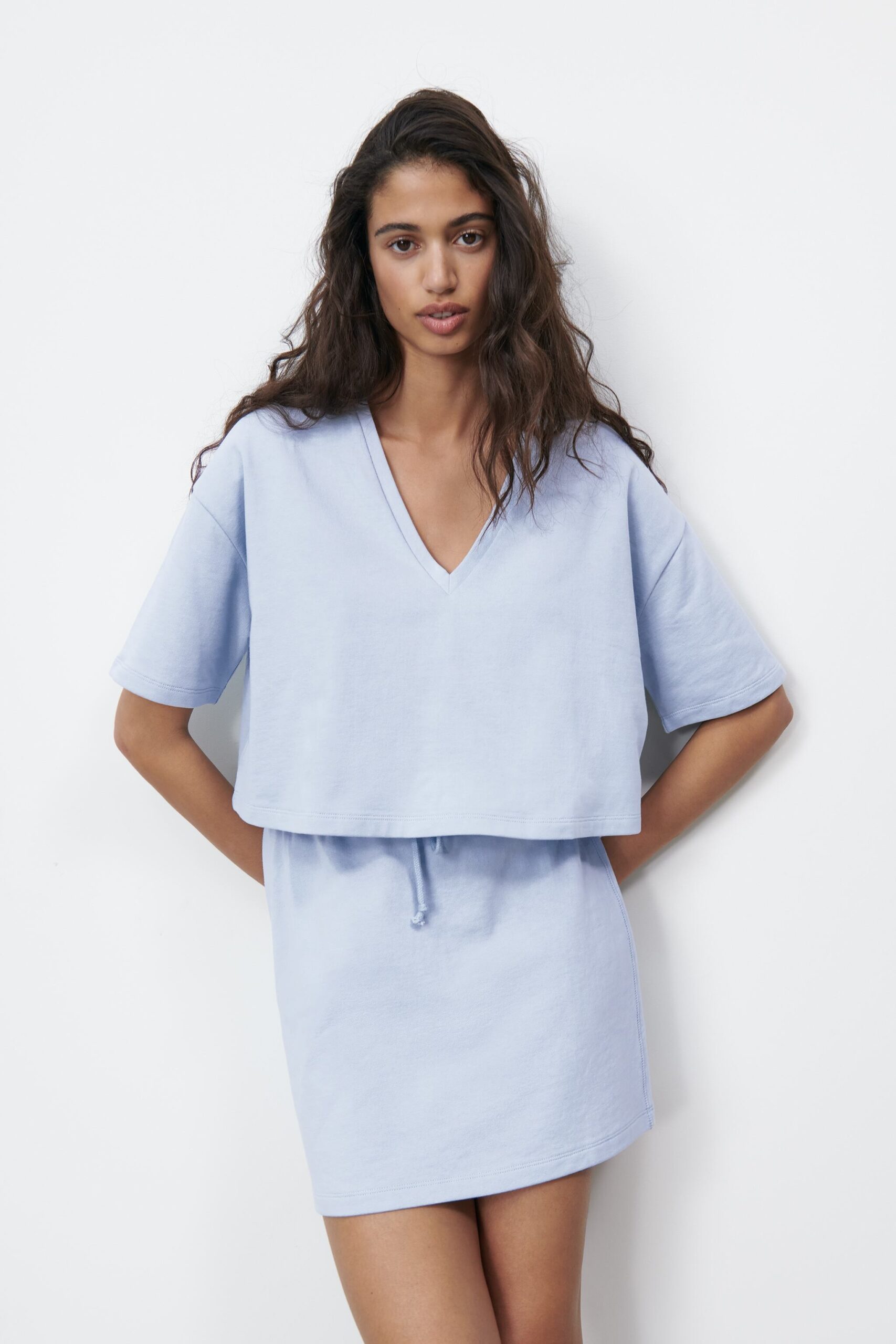 Roomy V-Neck Top With Short Sleeves - Image 3